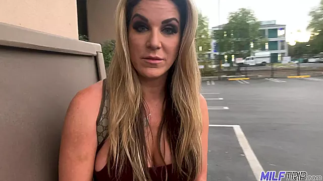Harter Großer Schwanz, Harter Schwanz, Schwanzgeile Milf, Milf Hart Durchgefickt, Sch Nheit Milf Pov