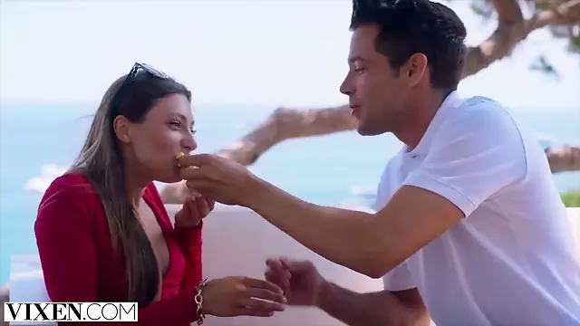 کیر بزرگ در عموم, حالت سگی پستان بزرگ, کیر کوچک, سکسی سگی, فتیش کیر, کیر سواری زیبا, خوردن سینه