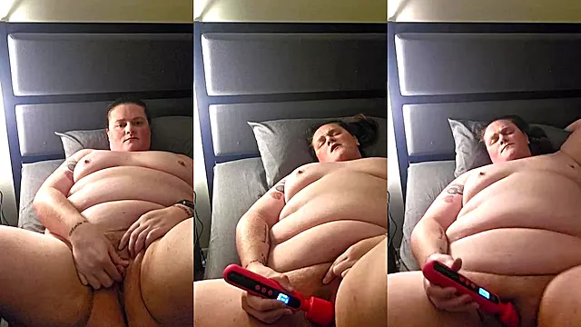 Trans BBW Fat Pussy Soaked B.O.B Fails Gushes Cum Explosion
