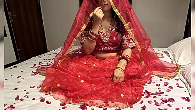 Desi Village Bhabhi Hard Anal Fuck on First Night - Suhagraat Gift Rough Doggy Style