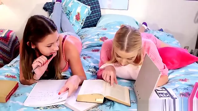 Cute aussie teen licks