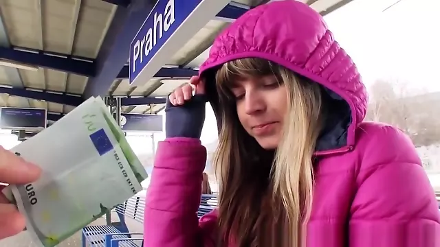 Zug Amateur, Titten, Amateur Kleine Titten, Amateur Titten, Kleine Titten, Titten Im Zug