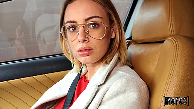 Pizda Pana La Spate, Laba, Facut Cu Mana, Limbi In Pizda, Blonda In Masina, Lins Blonde, Limbi In Pizda La Blonde