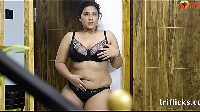 Garmi S02e01 Cute Sexy and Perfect Desi Bhabhi Zoya Rathore Fucked Hard by Sales Guy