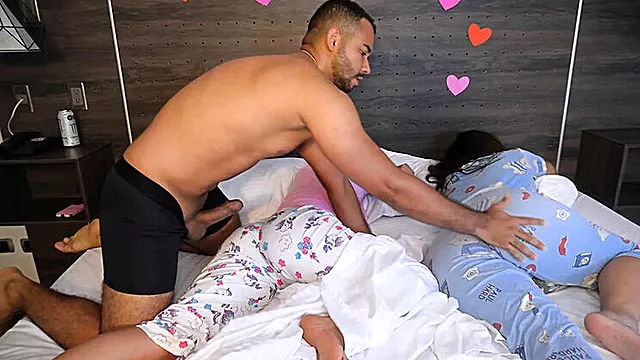 Sperma V Kondomu, Kondom, Náctiletá Condom, Sperma V Pochvě, Indka Teen, Indky, Mlada Latina, Nedávný