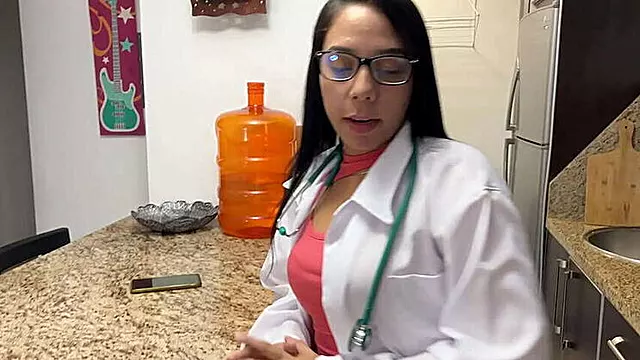 Milf Anal Große, Reife Ehefrau Hahnrei, Milf Arzt, Arzt, Firsting Bei Mutter, Hot Doktor, Schönheit Milf
