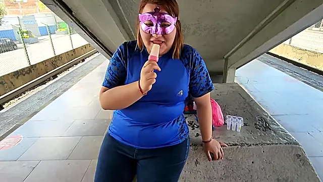 Velke Kozy Amaterek, Výstřik Na Amatérku, Velká Prsa Milf, Velké Kozy, Honění Zralé Ženy, Honeni Na Prsa