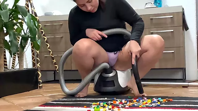 Chubby panties, vacuuming feet, wife no panties