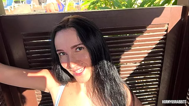 Risky Public Sex In A Beach Changing Been Caught