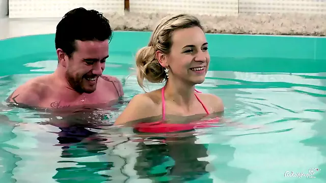 Najjlonke, Babe Plavuše, Plavusa Od Pozadi, Ceski, Voli Da Se, Drkanje Sisama, Beli, Mamare Prelepi