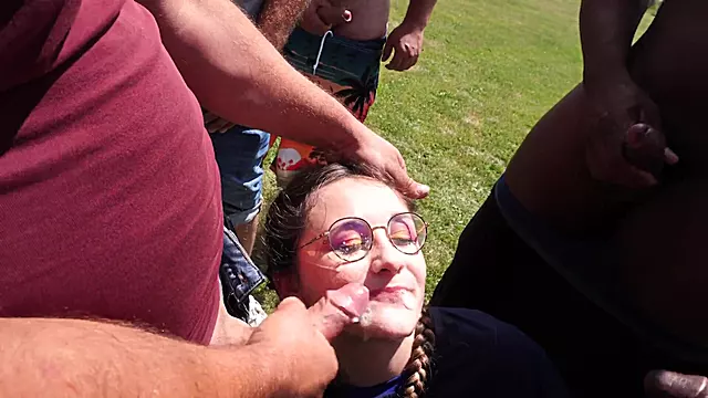 Faciales Amateur, Amateur Francesa, Esposa Amateur, Mamada Facial, Esposa Mamada, Mamada Francés
