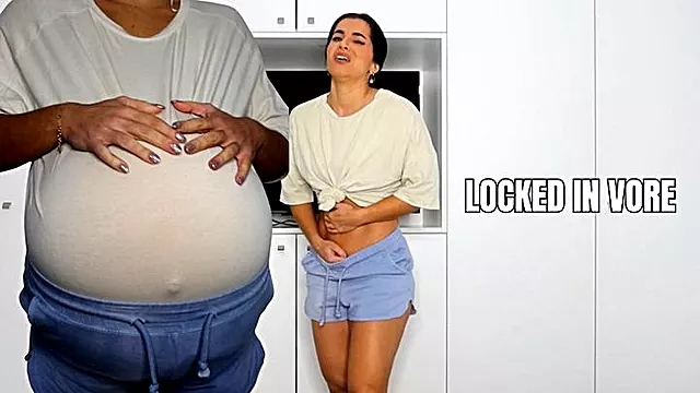 Locked in vore - OnlyVanessa