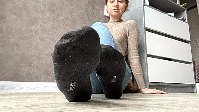 Noge Prljave, Stopala, Fetis Stopala, Stopala U Hulahopkama, Njušim Stopala, Fetis Po Hulahopkama
