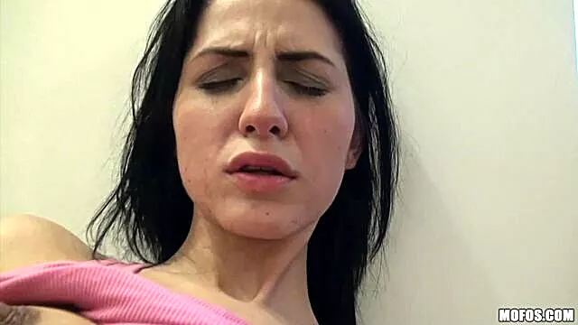 سکس خشن از کون, کون گنده جوان, سینه بزرگ طبیعی جوانان, کیر, سکس خشن با کیر کلفت, کم سن اولین بار