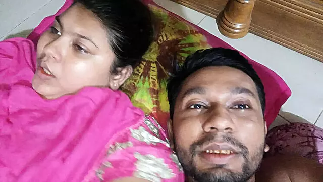 Hot Indian Couple Gets Turned On Watching Porn Together - Desi Amateur Fun