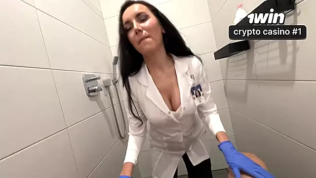 Pompini Con Sborrate, Pompino Reale, Coppie In Pubblico, Coppia Russa, Massaggio Con Sperma In Bocca