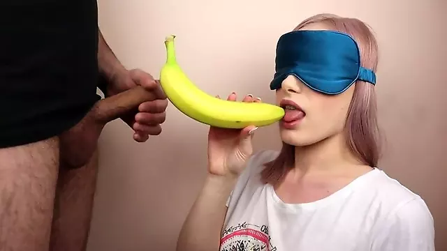 Zavázané Oči Překvapení, Zavazane Oci Tricked, Teen Výstřik, Ostřihat Vlasy, Nevinná Náctiletá