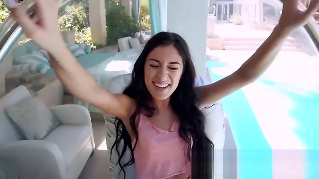 Brunetka Robi Loda