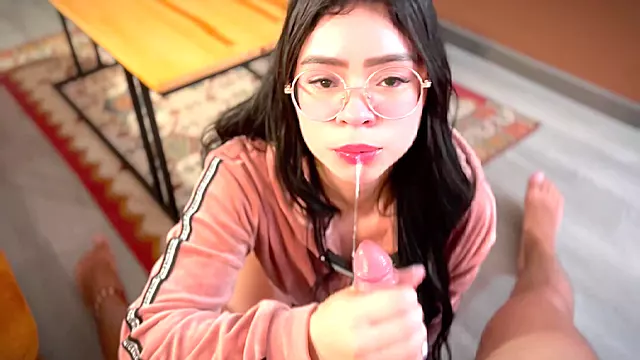 My Stepsister Asks Me To Help Her Shave Her Pussyits Very Strange But I Did It Anyway, Out Of Gratitude She Sucks My Dick And Makes Me Cum