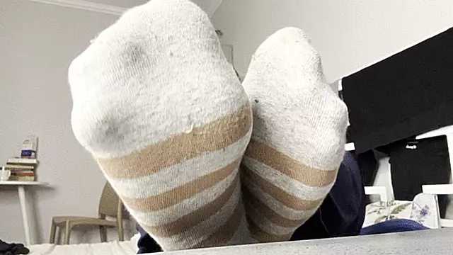 Smelly socks sniffing!
