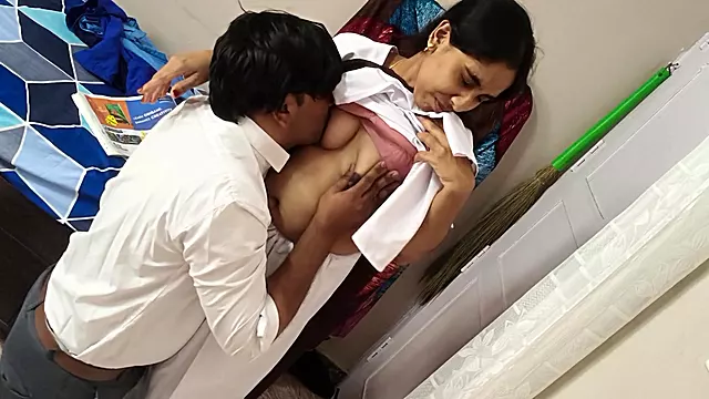Morena Amateur, Amateur Colegio, Meada Amateur, Culos Y Vajinas, Secundaria, Azotes, Vaginas, No Le Entra
