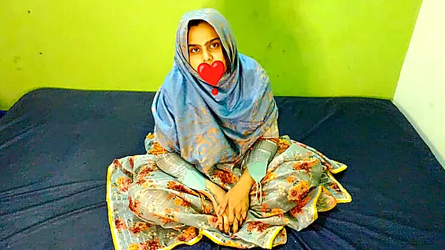 Desi Bhabhi Fucks Step Brother - Homemade Hardcore Sex with Dirty Talk
