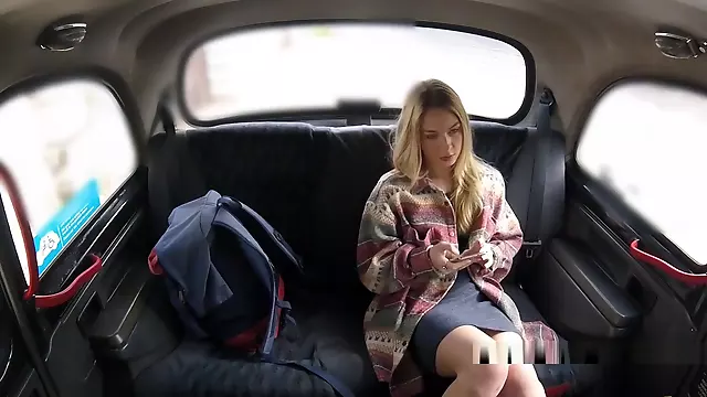 Sarışın Lezbiyen, Halka Açık Lezbiyen, Fake Taksi Lesbian, Umumi Esmer, Esmer Lezbiyenler