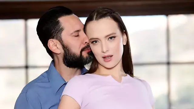 مودار آماتور, ساک زدن عمیق حلق, سکس ممه گنده, لاغر با کیر بزرگ, حلق سینه بزرگ, طبیعی, لا پستونی