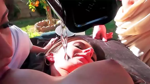 کون خوری, کون گنده سه نفری, لیسیدن کون گنده لزبین, لزبین سینه بزرگ, بفتبذ, کون پستون, لزبین کون گنده