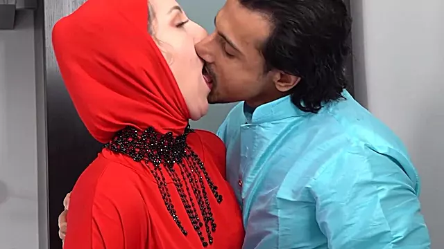 Arap Arab Desi, Arap Muslim, Arab Buyuk Göt, Büyük Göt Milf, Boynuzlama Milf, Gözünün Önünde Karısını