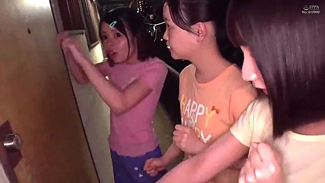 Mamada De Tetas, Grupo Teen, Teen Japonesas, Old Man Japonese, Hombres Con Tetas, Viejas Con Chicos