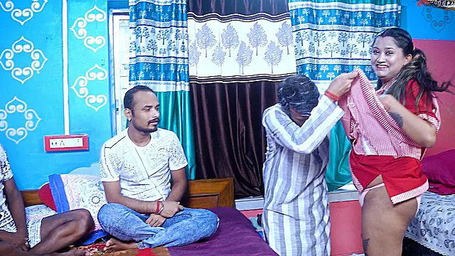 آماتور بکن بکن دهنی, خوردن چاق, کوس تپل, لیسیدن کس چاق, کس, کوس خوردن گروهی, اماتور هندی, لخت کامل سه نفره