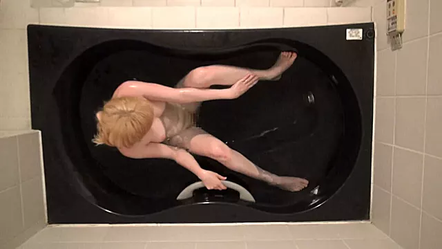 حمام اماتور, ساک زدن اماتور, خردسال اماتور, آماتور زن وشوهر, زن خانه دار بلوندی, بفتبذ, کم سن خانگی