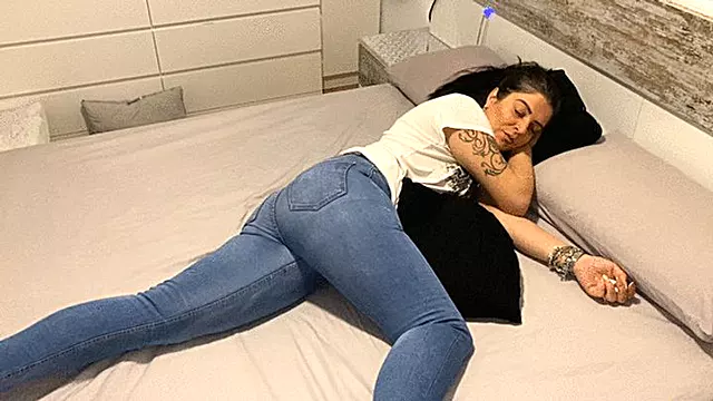 Mijando A Calcinha
