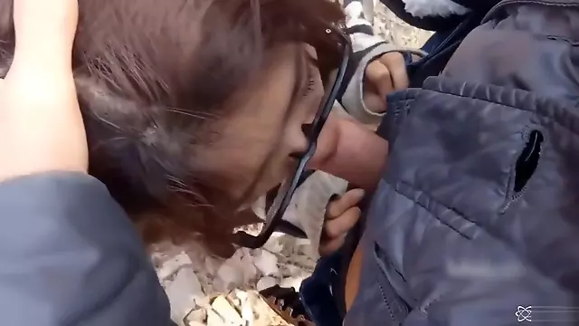 Amateur Asian Chinese Couple Blowjob &_ Sex in Public