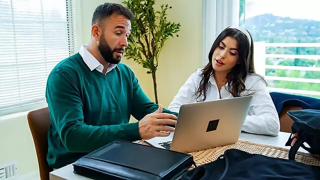 ساک زدن پستون گنده, کیر بزرگ و دراز, سکس کون گنده, کیر لای پستان, تماشا کیر, زنهای جاافتاده کون بزرگ