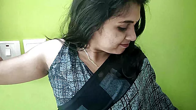 Tits Brune, Seins Indiens, Seins Mature, Bisou Couple, Mature Couple, Mature Indienne, Vieille Indienne
