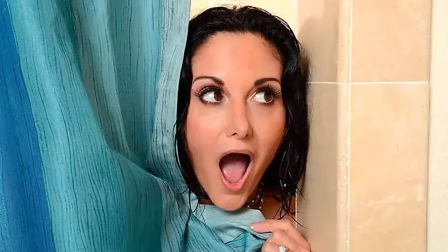دهانی خشن, آماتور پستون گنده, کیر بزرگ, سینه دراز, کير زير دوش, فیلم سکسی کیر بزرگ, پاهای سکسی