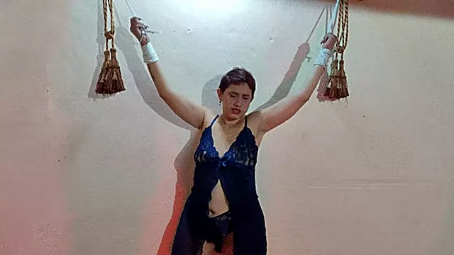 Trói Chân, Trói Chọc Lét, Legging
