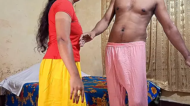 Boyfriend takes his Bangladeshi girlfriend Easypron2 s virginity with a wild first time