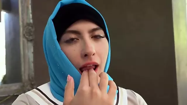دختران مسلمان, ساک زدن عرب, تنبیه مهبل, داگی استایل از کون, بفتبذ, جلق کوس, جلق زدن دختر, نمایش دادن کوس