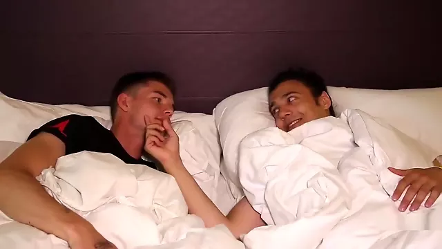 IN BED WITH CS GO PRO DEVICE