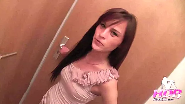 Amateur German Girl Cheats on Boyfriend - Creampie Fuck & Cumshot