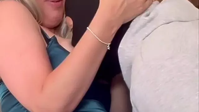 Tetonas Rubias Amateur, Coridas Amateur Femeninas, Meada Amateur, Amateur Follando Lamiendo