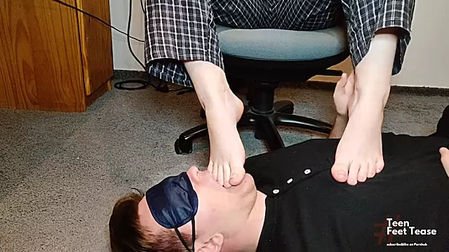 Amatoriale Fetish Tube, Adorazione Piedi Amatoriale, Baci Amatoriali, Giovani Universitarie