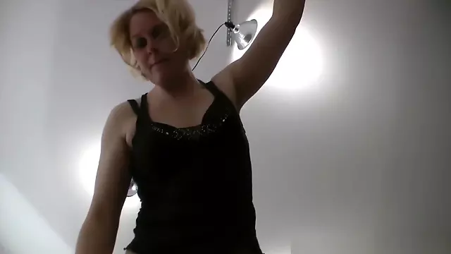Blond Handjob, Blond Dikke Tieten, Aftrekken Tieten, Striptease Dikke Tieten, Tieten, Mollig Blond