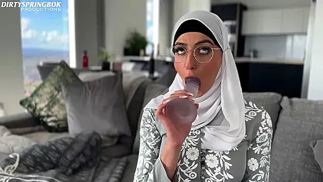 عرب و جیگر, جیگر اسیایی, ارگاسم زن آسیایی, خجالتی اسیایی, بفتبذ, خدمتکار زن, ارگاسم خدمتکار, ارگاسم با اسباب بازی