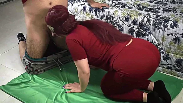 My Stepsister Was Exercising When I Came To Help Her But She Got Horny -