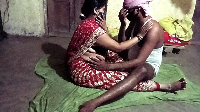 Asian I Dusjen, Stor Brystvorter I Dusjen, Par Dusj, Indisk Doggy, Nude Dusj, Eldre Asiatisk