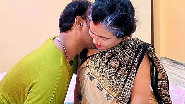 Dadi Maa K Sath Kiya Hardcore Fucking or Dadi Maa Ka Vegina Hua Fali Fali